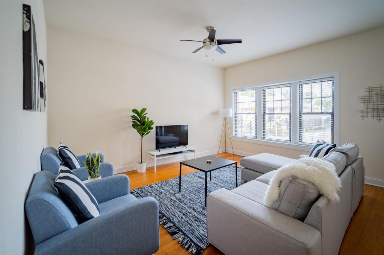 3-Bedroom Gem Apt With In-Unit Laundry - Lawndale 1 & 2 Rep Chicago Kültér fotó