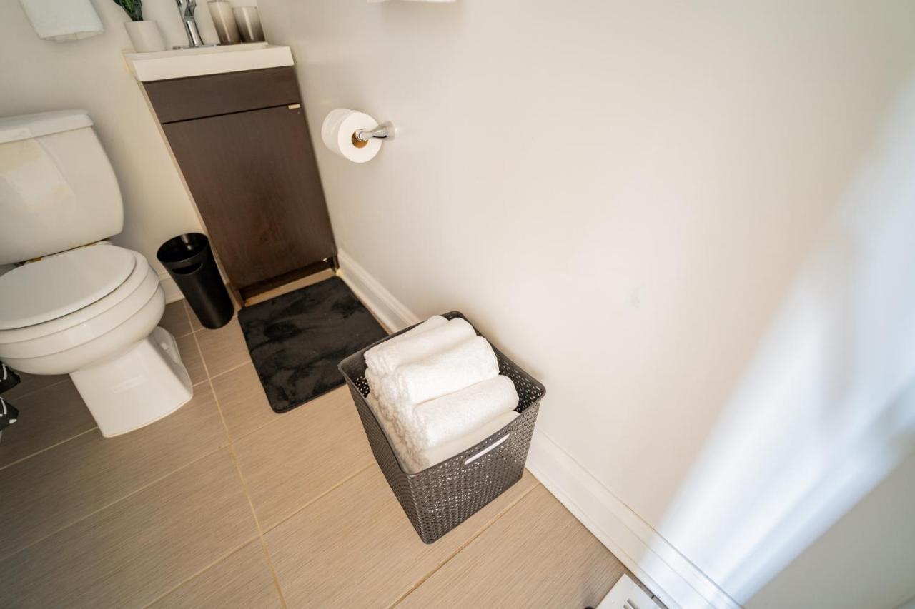 3-Bedroom Gem Apt With In-Unit Laundry - Lawndale 1 & 2 Rep Chicago Kültér fotó
