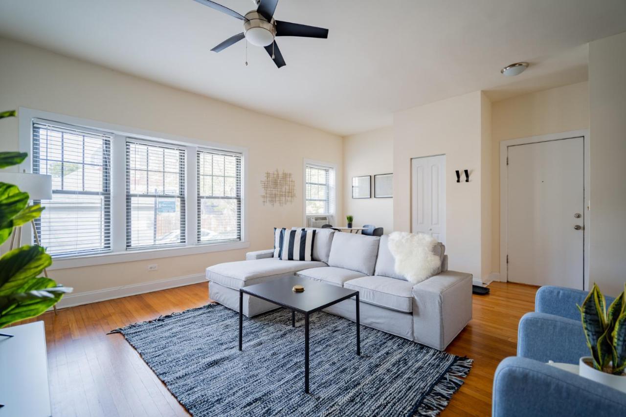 3-Bedroom Gem Apt With In-Unit Laundry - Lawndale 1 & 2 Rep Chicago Kültér fotó